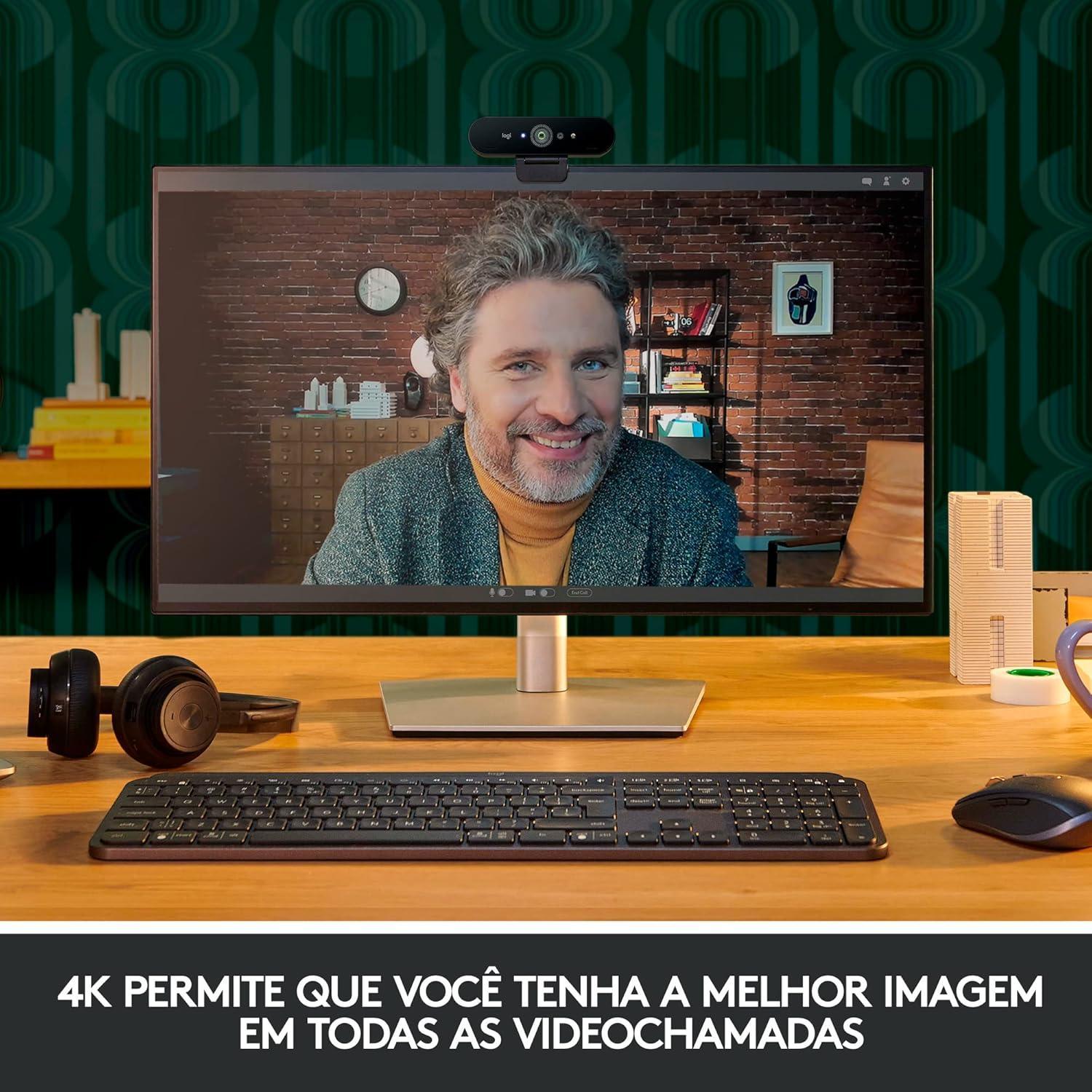 Webcam Ultra HD Logitech Brio 4K PRO com Microfone Embutido para Chamadas e Gravações em Video - Compatível com Logitech Capture